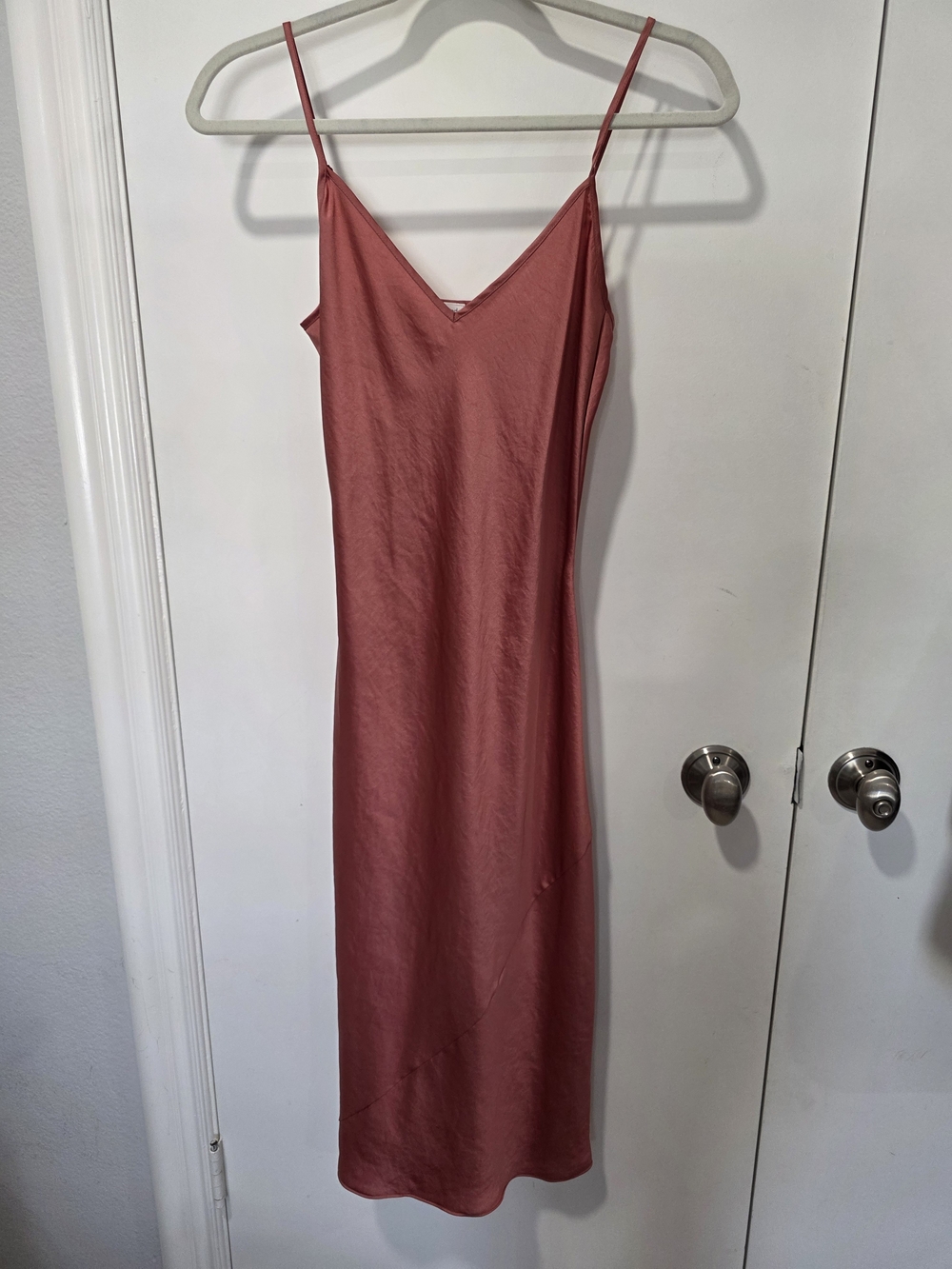 Wilfred Dusty Rose Slip Midi Dress - V-Neck Spaghetti Straps
